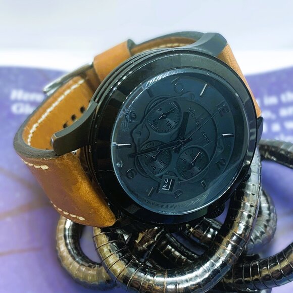 Michael Kors Runway MK8157 Blacked Out Case/Dial/Brown Leather Men's Watch - Picture 3 of 6